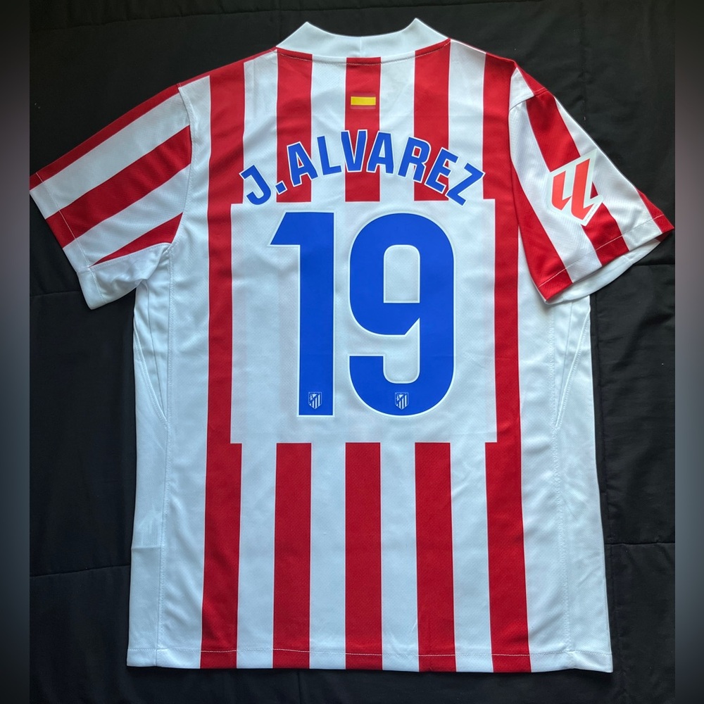 Julián Alvarez #19 Atletico Madrid 2025 Medium Home Soccer Jersey